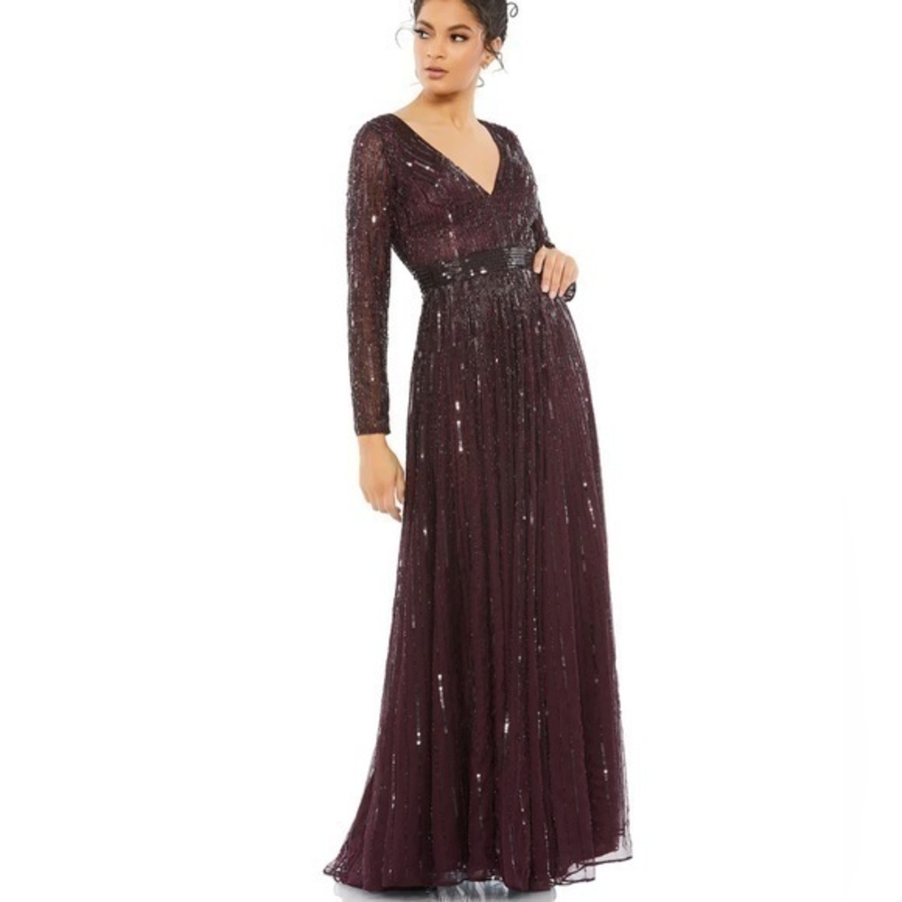 MAC DUGGAL Mulberry SEQUINED V NECK ILLUSION SLEEVE A LINE GOWN